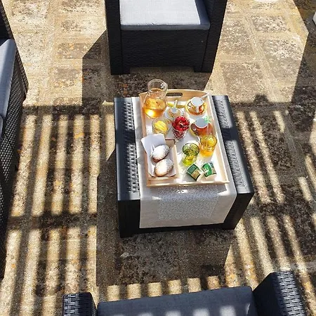 ベッド・アンド・ブレックファスト Mescia Marina