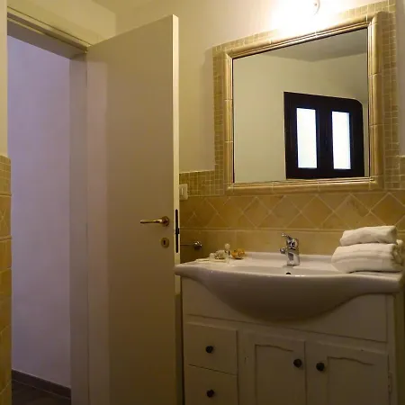 Bed and breakfast Mescia Marina